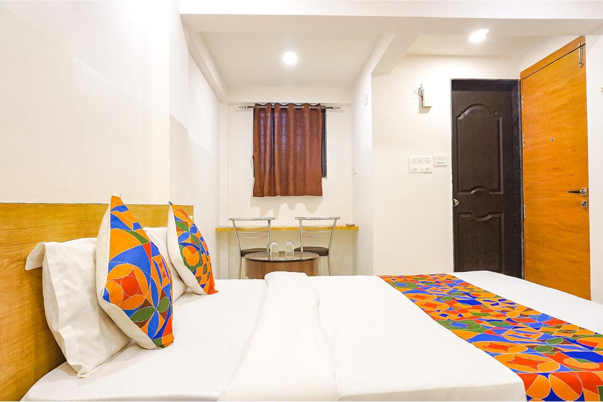 Fabhotel Saffron Inn I - Nr Darshan Museum 푸네 외부 사진