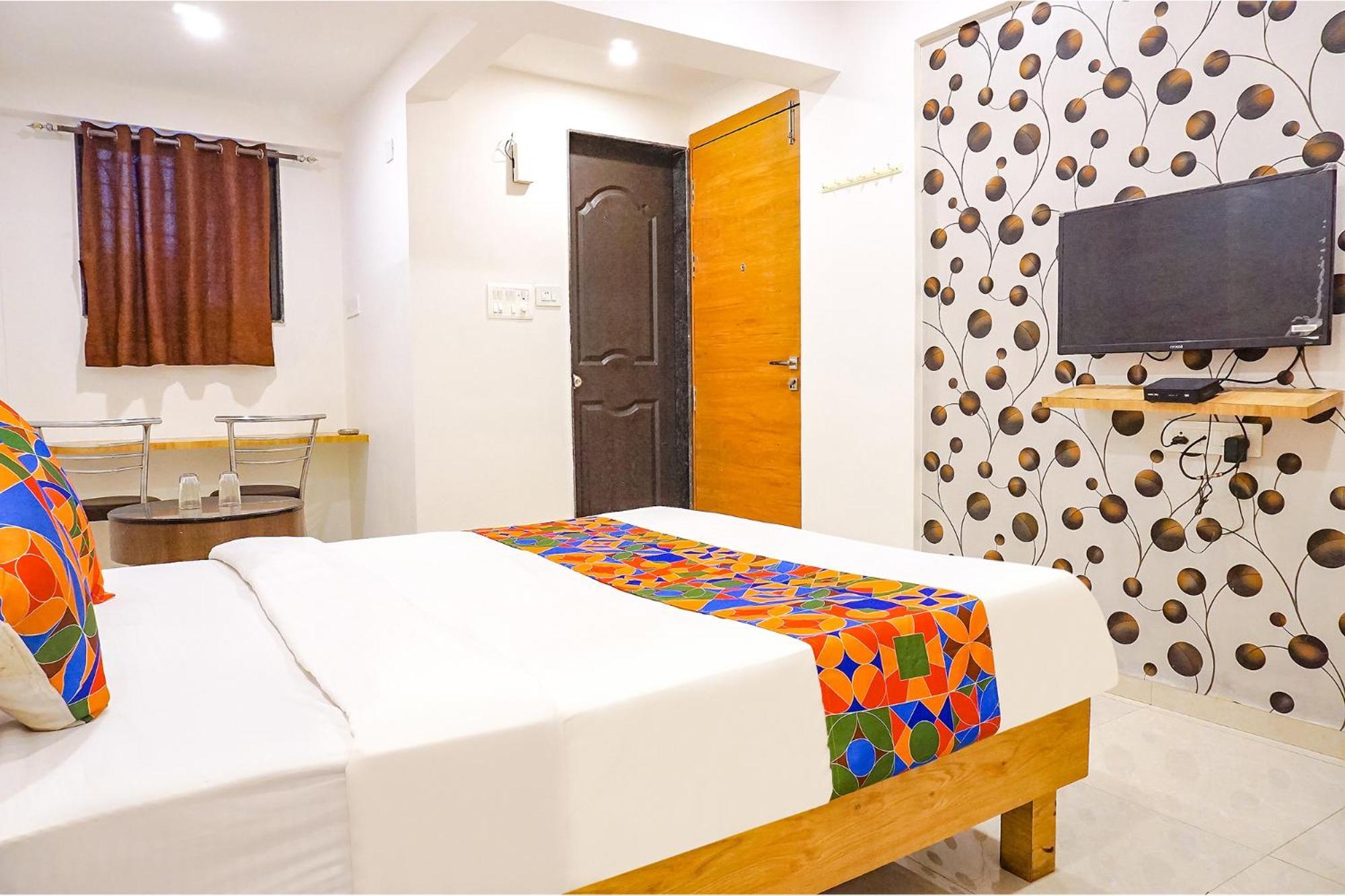 Fabhotel Saffron Inn I - Nr Darshan Museum 푸네 외부 사진