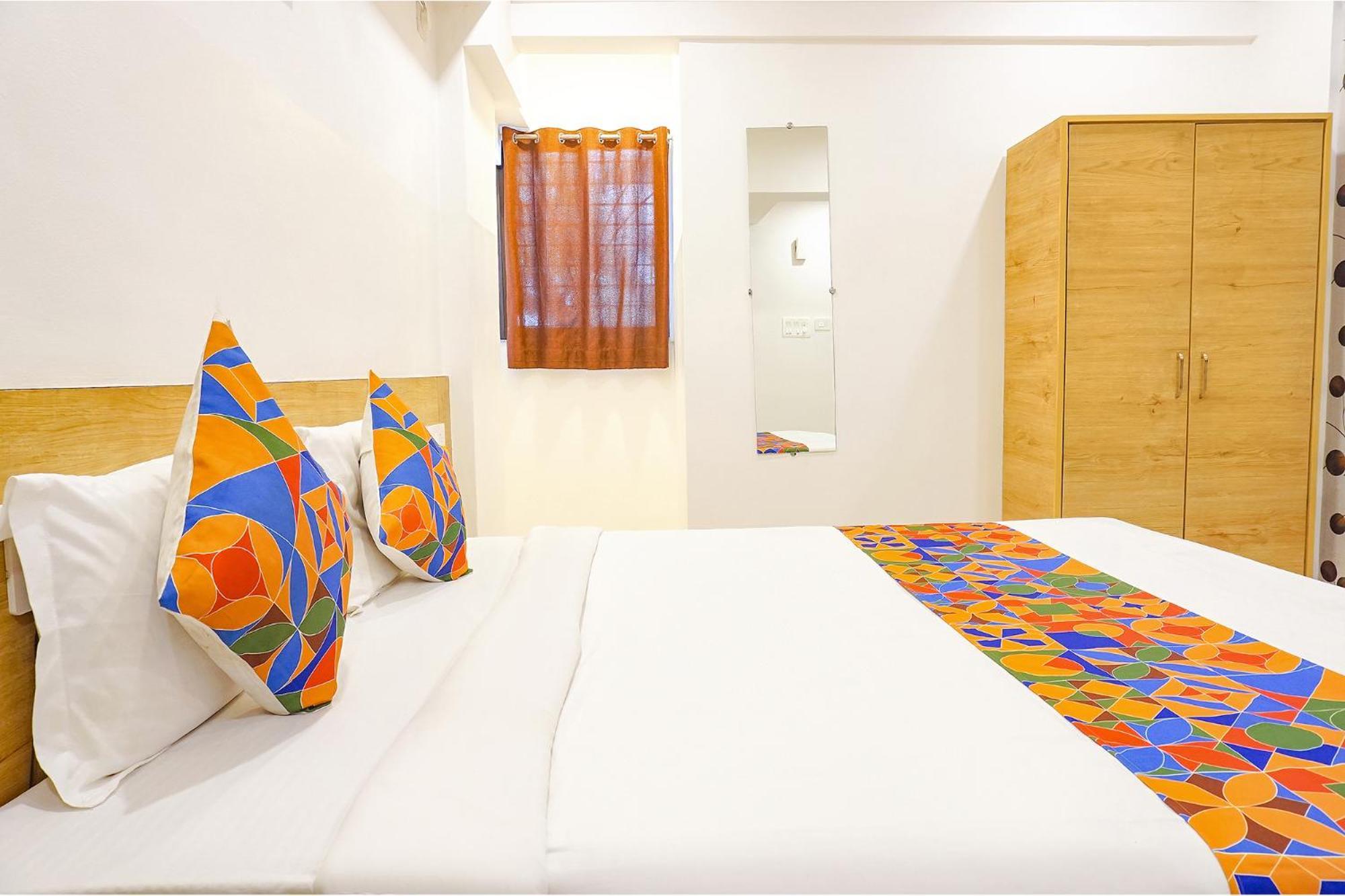 Fabhotel Saffron Inn I - Nr Darshan Museum 푸네 외부 사진