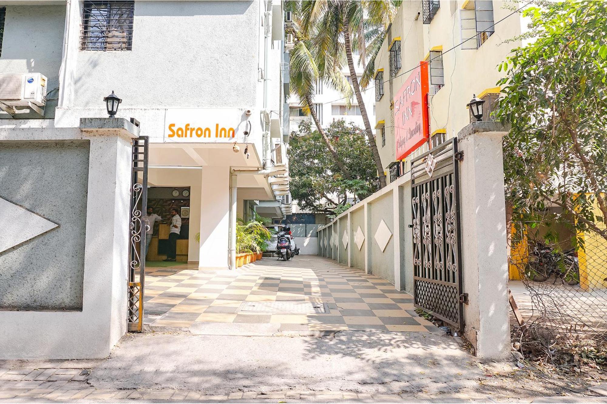 Fabhotel Saffron Inn I - Nr Darshan Museum 푸네 외부 사진